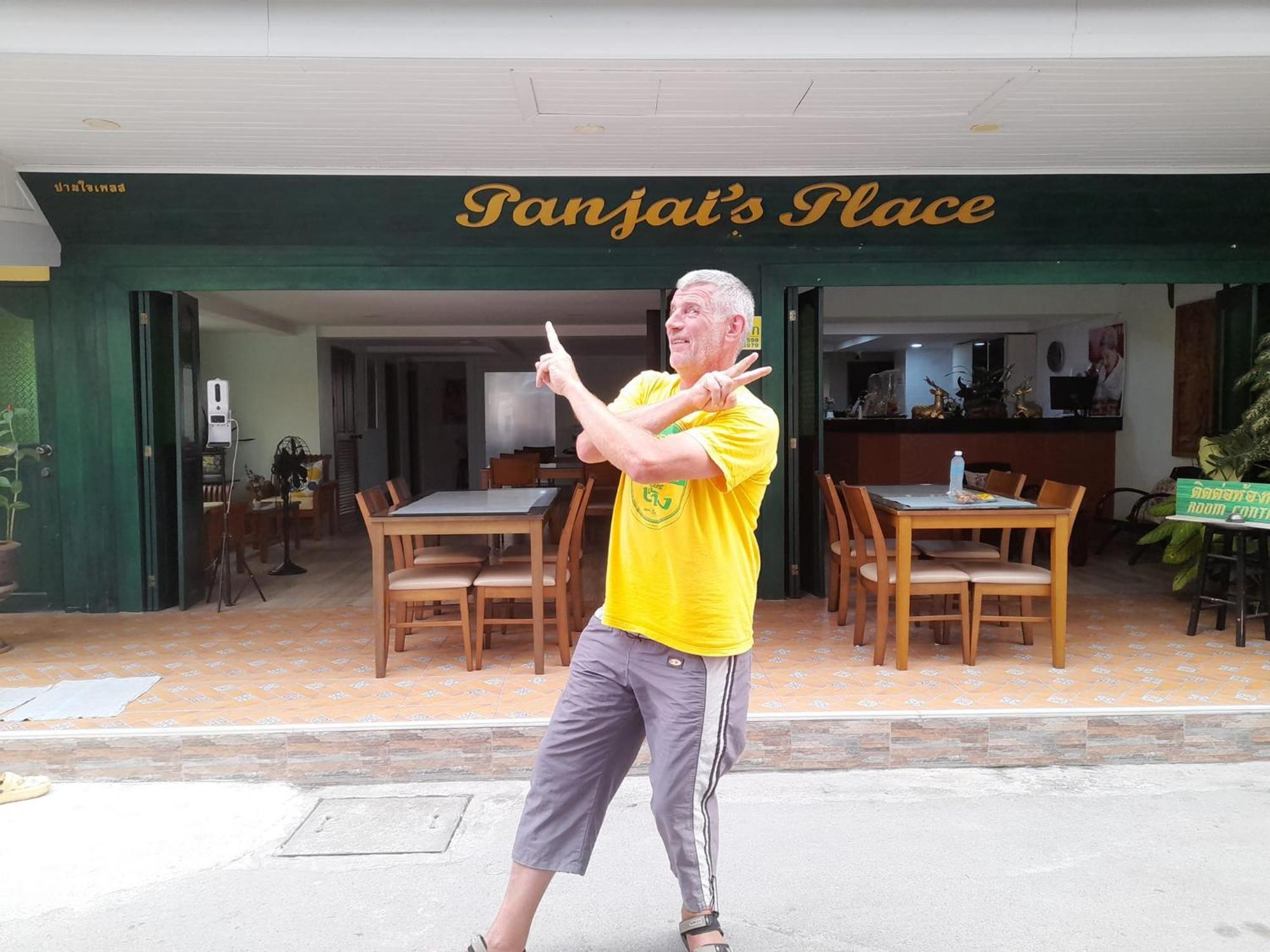 Panjai'S Place Petchaburi Esterno foto