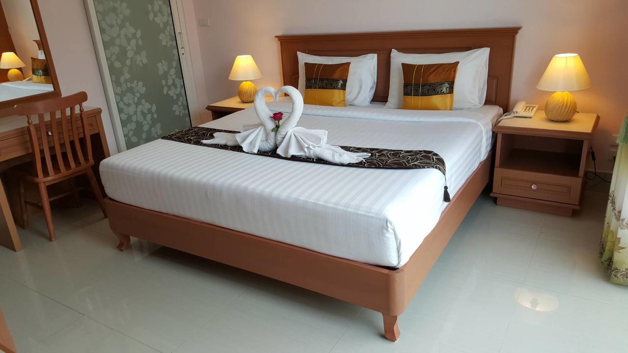 Panjai'S Place Petchaburi Esterno foto