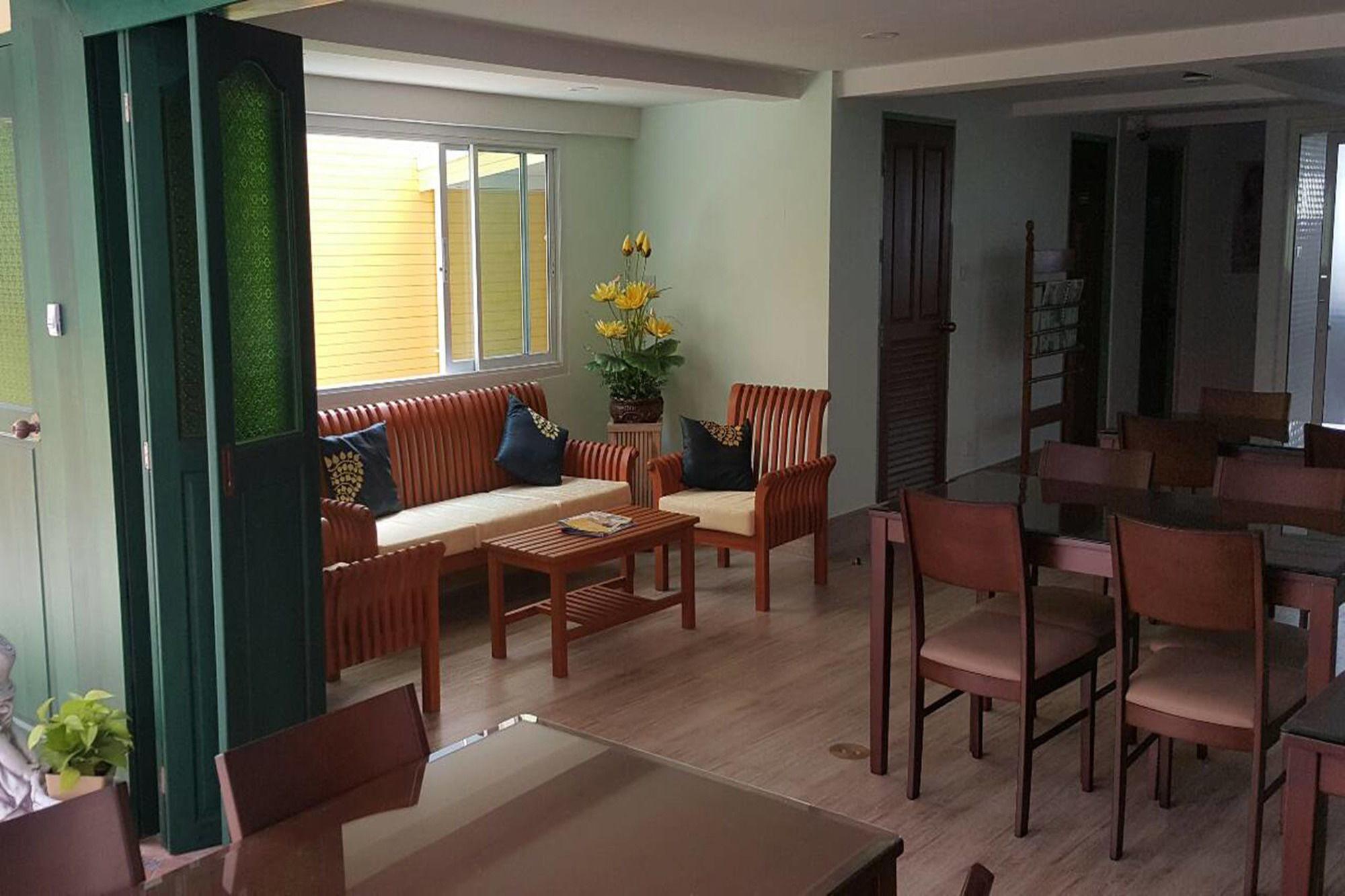 Panjai'S Place Petchaburi Esterno foto