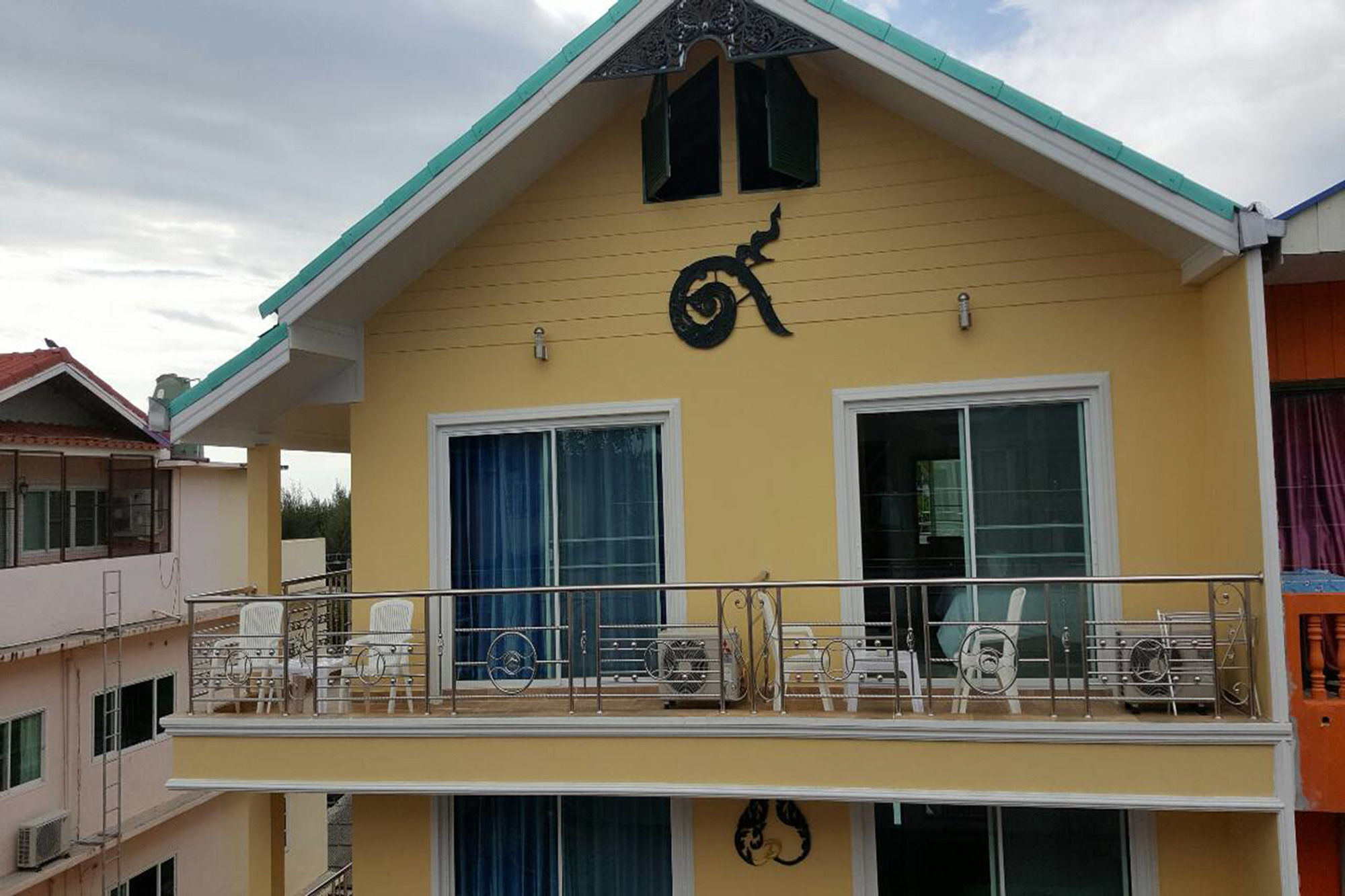 Panjai'S Place Petchaburi Esterno foto